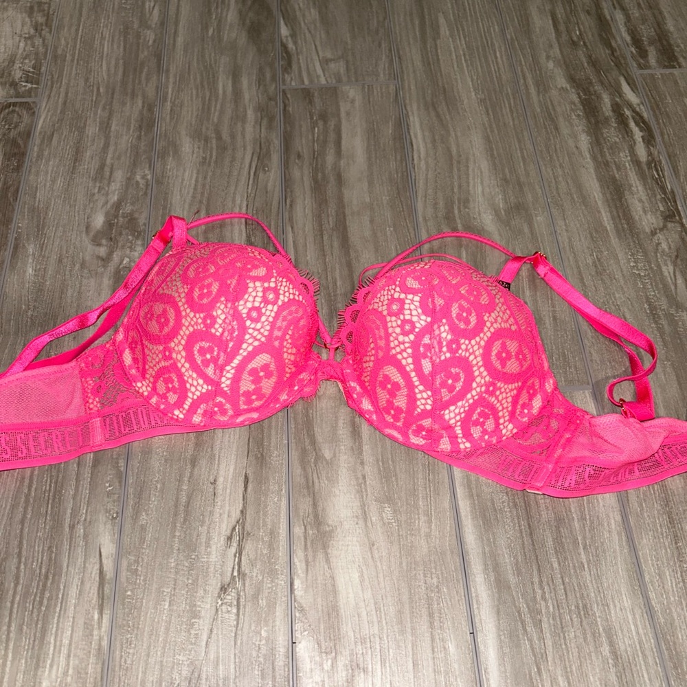 Victoria Secret NEW Push Up Pink Lace